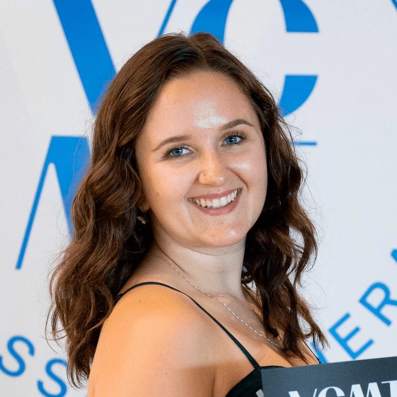 Saleen Lamoureux - Registered Massage Therapy at The Healing Oak